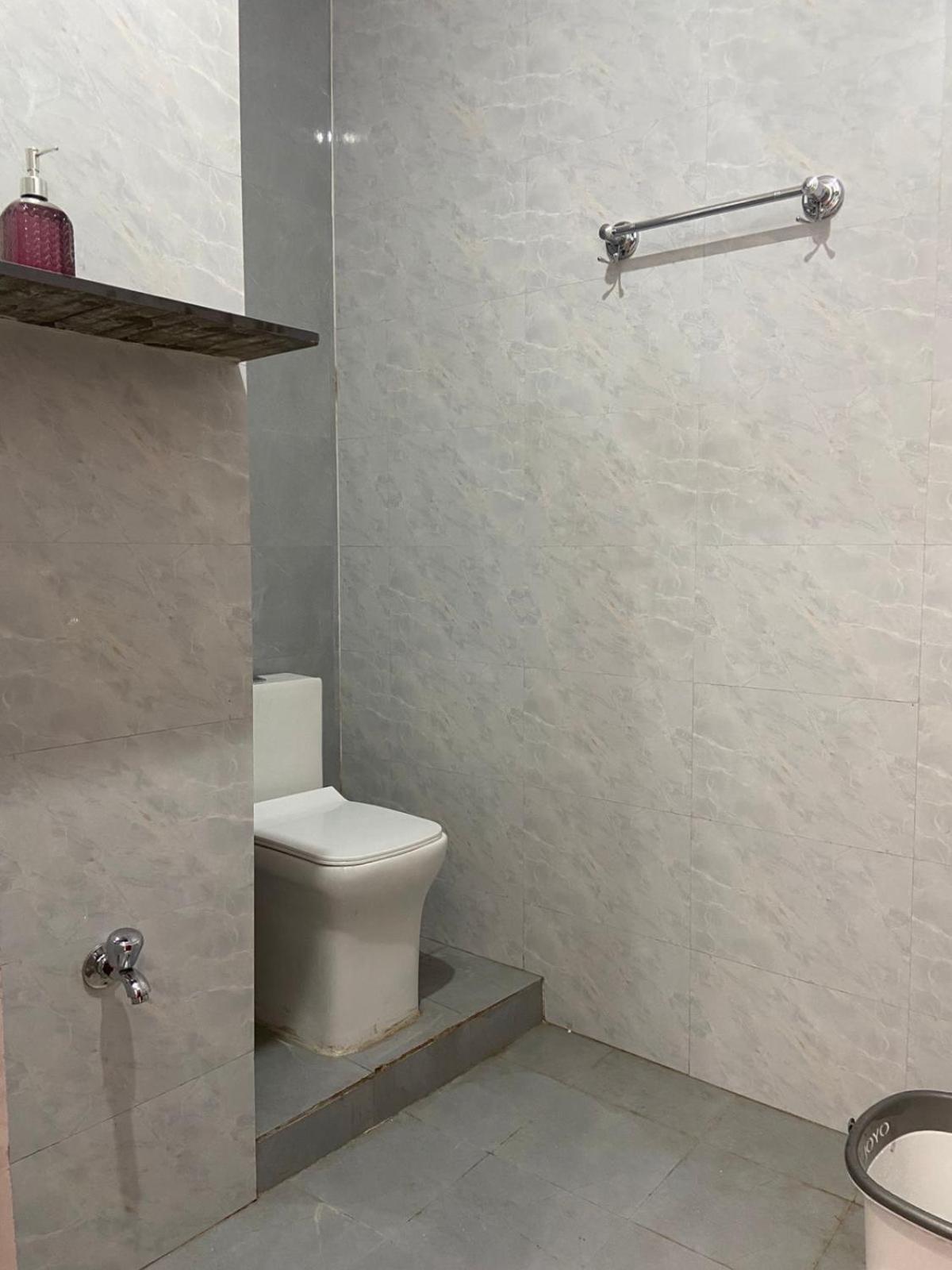 Nirmal Niwas Hotel Варанаси Екстериор снимка
